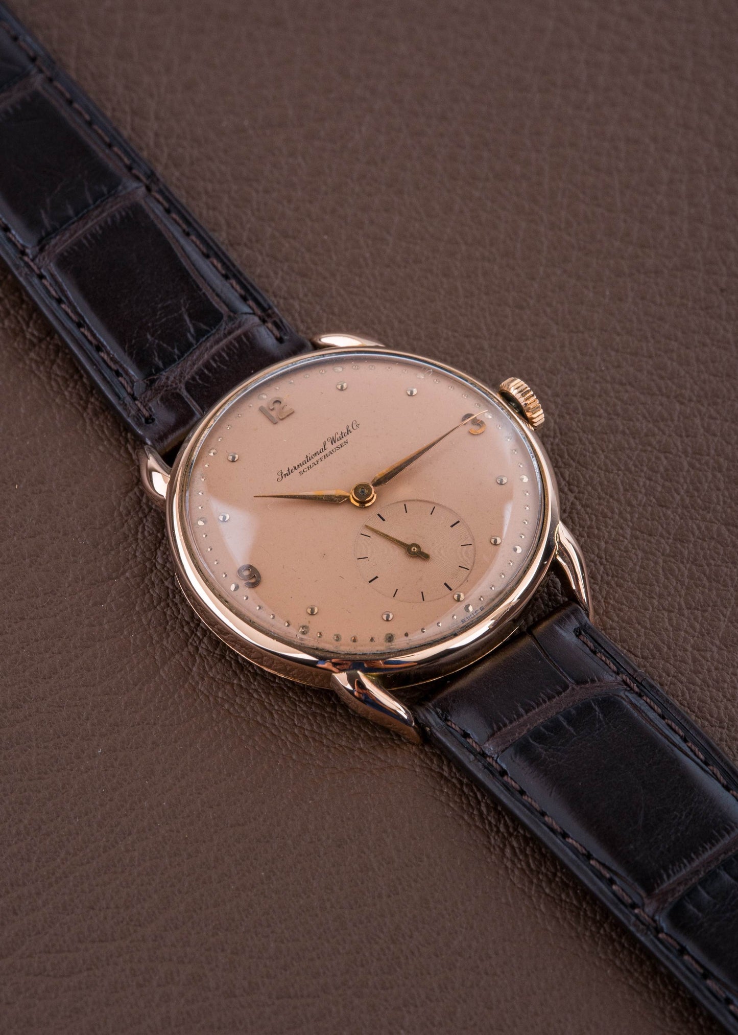 IWC Cal. 83 1950s Red Gold "Salamon Dial" Fancy Lugs