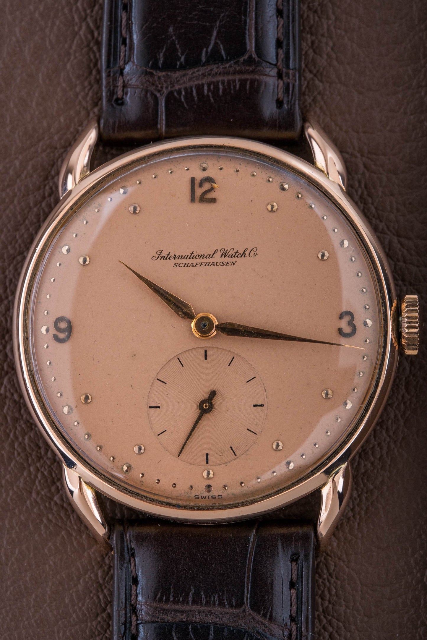 IWC Cal. 83 1950s Red Gold "Salamon Dial" Fancy Lugs