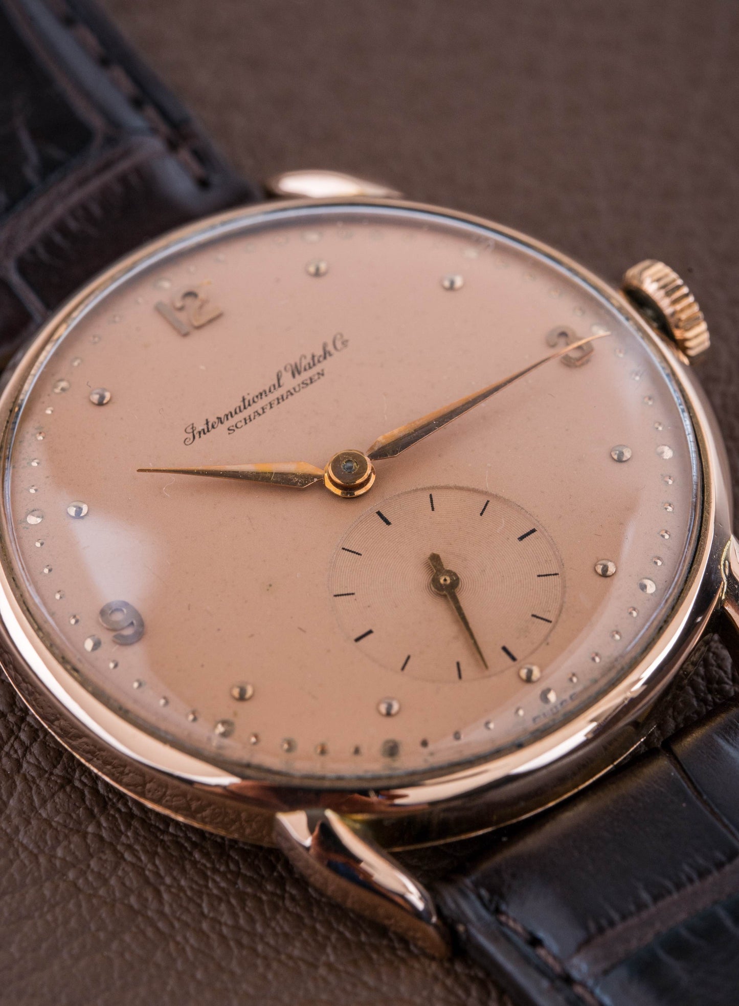 IWC Cal. 83 1950s Red Gold "Salamon Dial" Fancy Lugs