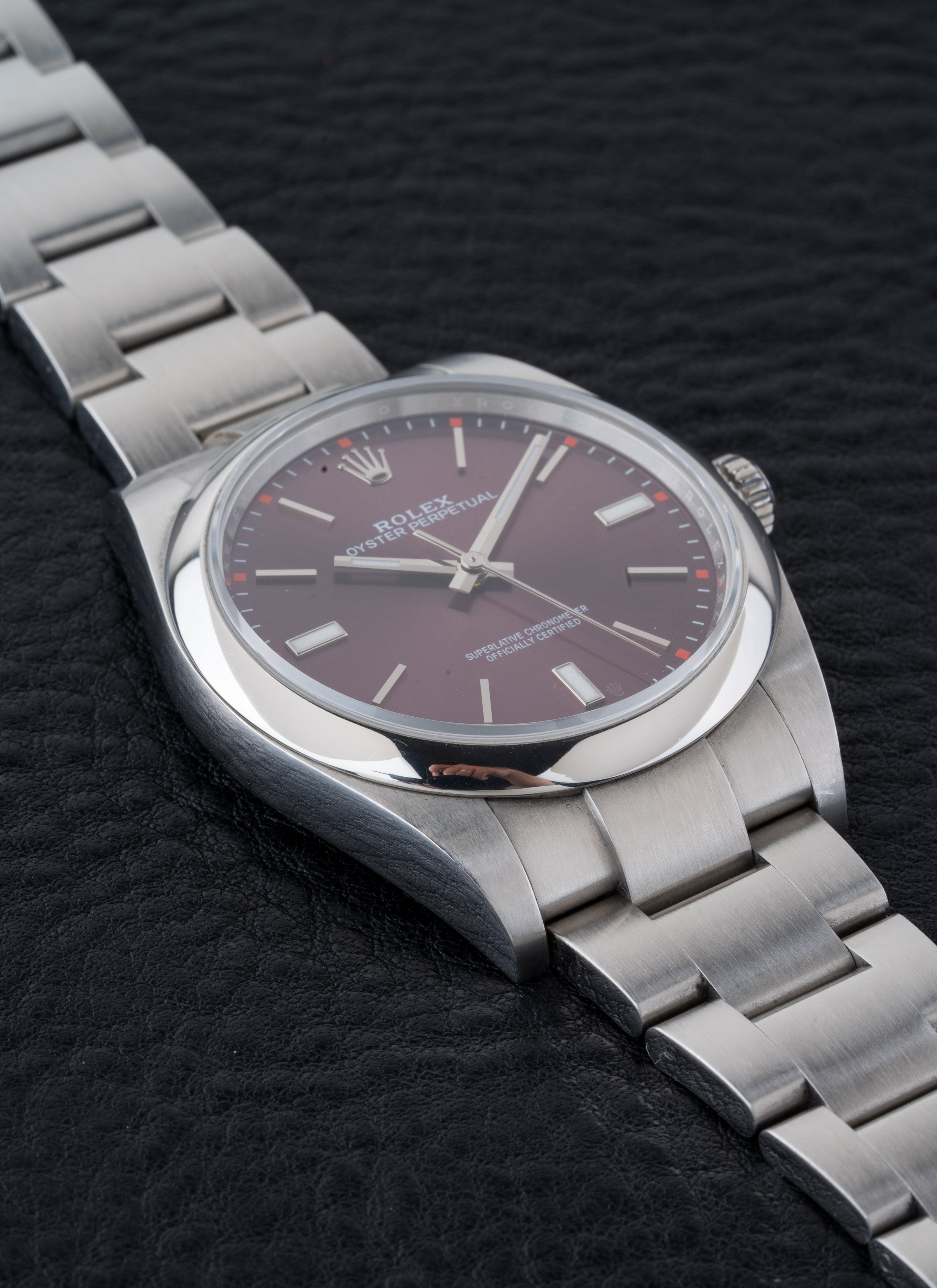 Rolex Oyster Perpetual Ref. 114300 Grape Dial 39mm Keser Edelmetalle